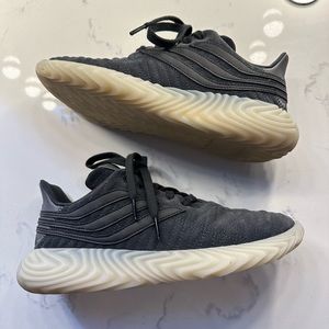 AFIDAS SOBAKOV smoke